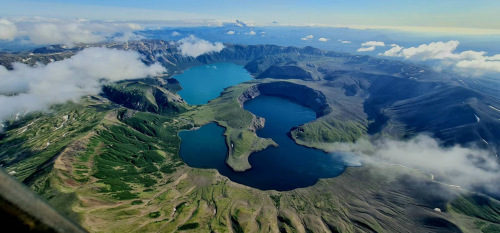 Вертолетная экскурсия на Курильское озеро, Ксудач и Ходуткинские источники